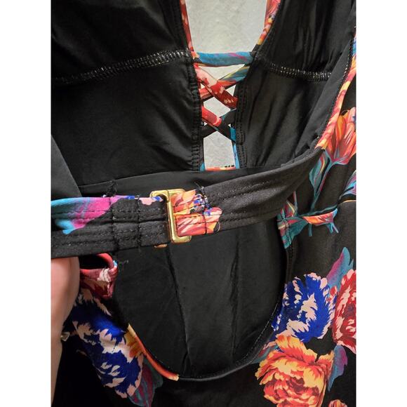 Modcloth floral one piece swimsuit deep v-neck open back XL - Picture 7 of 10